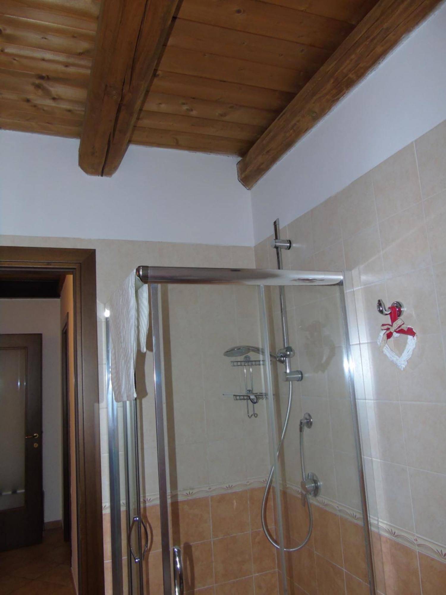 Tasi Apartaments Cento  Exteriör bild